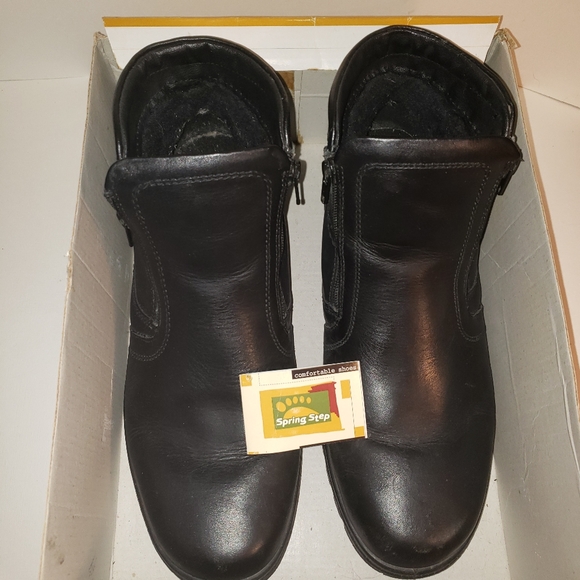 Spring Step Men's Black Low Boots with 2 Tongue Zippers Man Made Sole - Picture 4 of 11